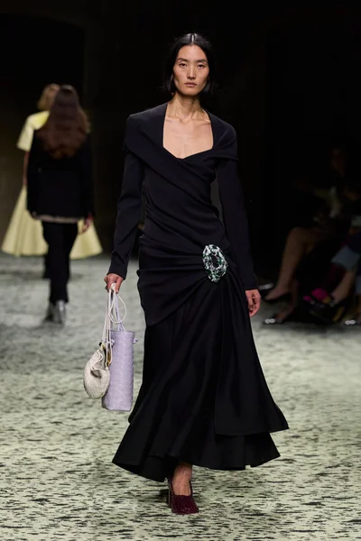 Look 72